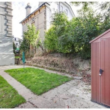 Central 2 Bedroom Garden Flat With Free Parking Royal Tunbridge Wells Exterior foto