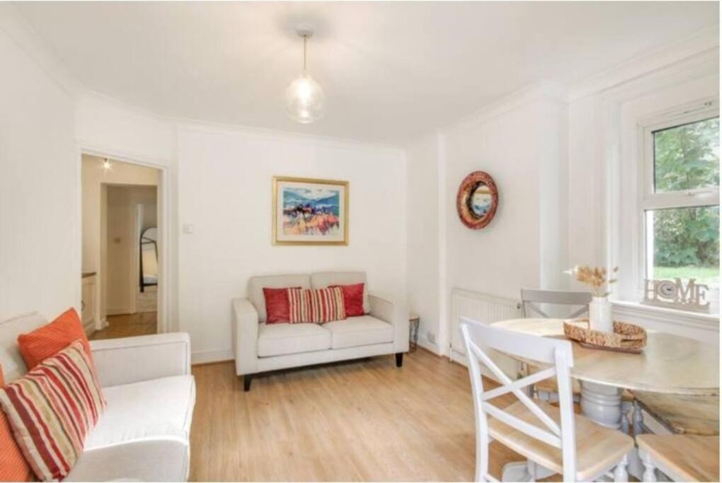 Central 2 Bedroom Garden Flat With Free Parking Royal Tunbridge Wells Exterior foto